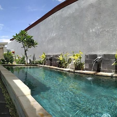 Villa Santika Banjar  エクステリア 写真